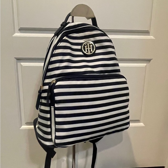 Tommy Hilfiger backpack new - Picture 2 of 14
